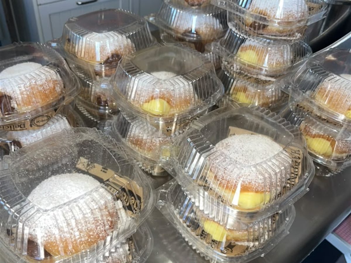 Postres individuales empacados uno por uno